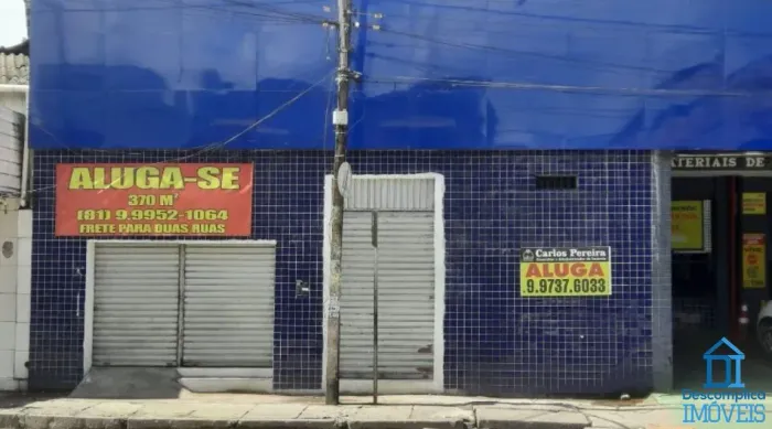 Prédio Comercial com 390m² em Afogados