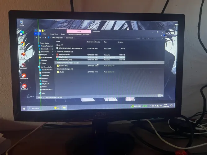 Monitor e memória ram ddr3 8gb