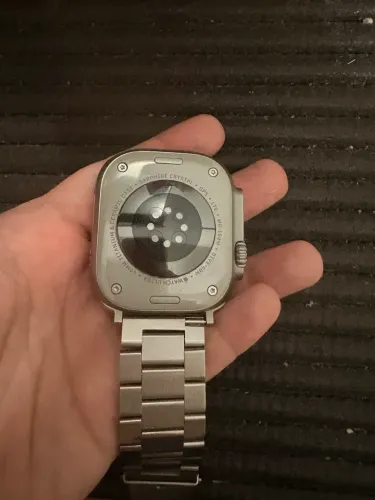 Apple ultra 1 49mm titanium natural