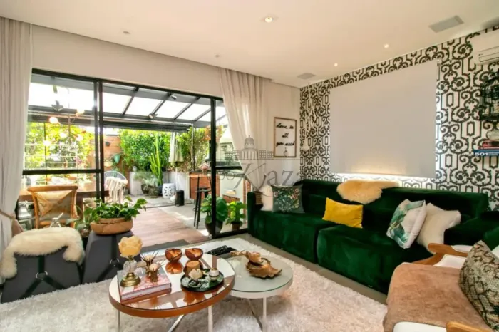 Cobertura Duplex maravilhosa - Vila Mariana - 3 Dormitórios - 2 Suítes - 137,00m² - Varand
