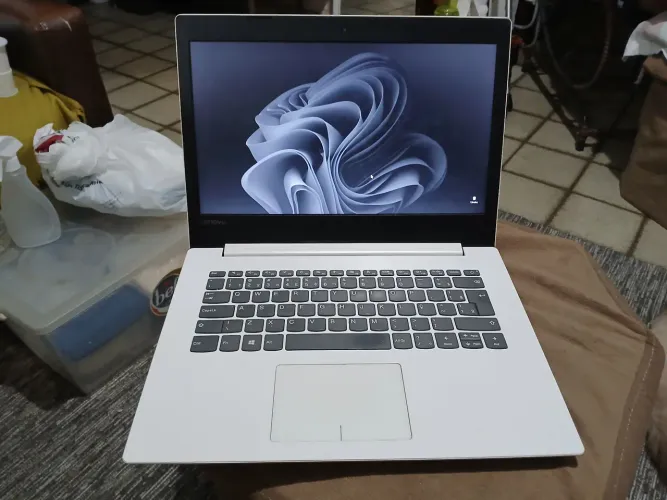 Notebook Lenovo Ideapad i3, hd 500gb, 4gb de ran