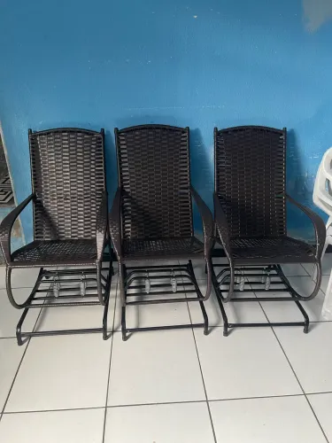 Cadeiras de balanço novas zeradas 220$ cada