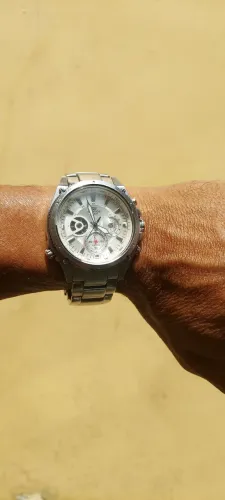 Relógio edifice