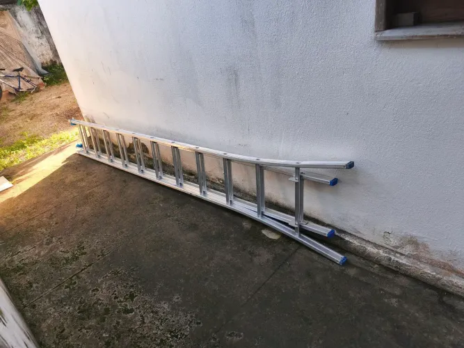Vendo escada de 6 metros