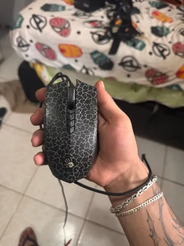 Bloody A70 impecável 