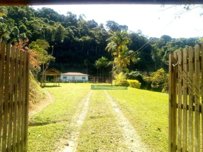 Sítio com 2 dormitórios à venda, 30800 m² por R$ 500.000,00 - Zona Rural - Monteiro Lobato