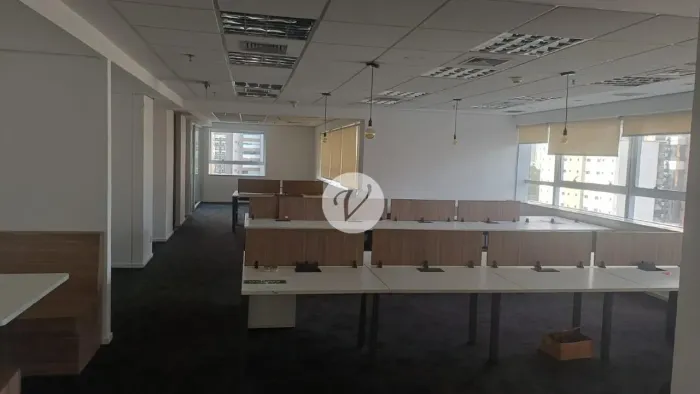 Conjunto Comercial de 256 m² para Aluguel no Bairro Jardim, Santo André