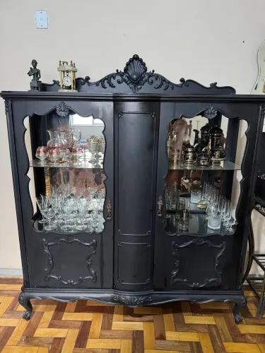Cristaleira anos 40 Bombê Preto Fosco - Estilo Luís XV