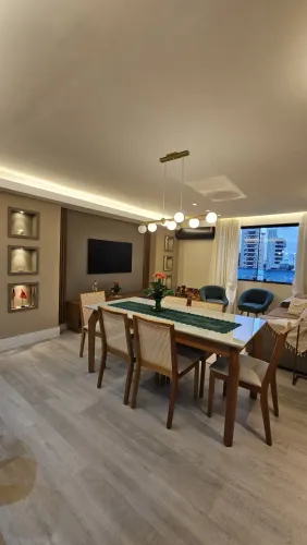 Excelente apartamento no Setor Oeste, 121m2, 4 quartos, Totalmente Reformado, Portaria pre
