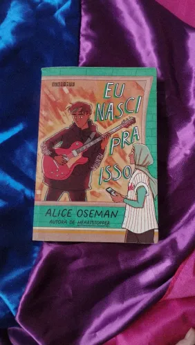 Livro Eu nasci pra isso - Alice Oseman