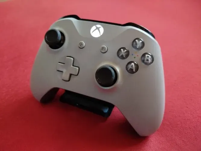 Controle Microsoft S/ Fio Xbox One-Series-PC. Edição Storm Gray. Opção Dividir até 6X