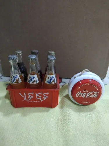 Caixinha coca cola e fanta  + ioio