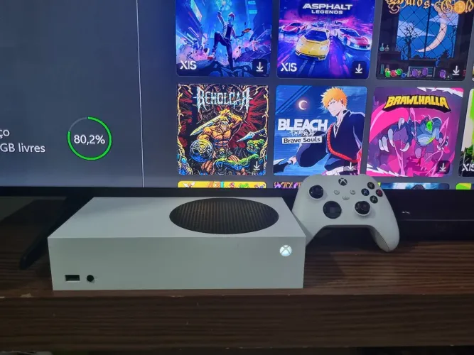 Xbox Series S + 60 jogos + Nota Fiscal + 2 baterias recarregáveis