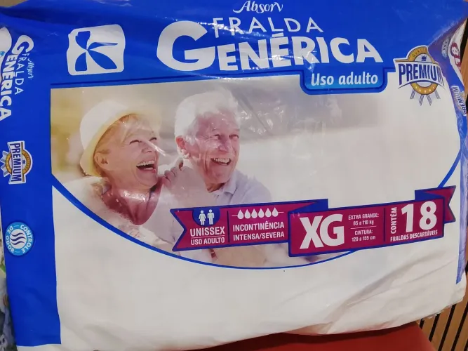 2 pacotes de fraldas Geriátrica