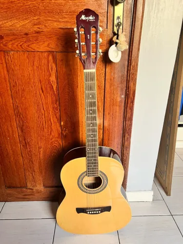 Violão Memphis Tagima