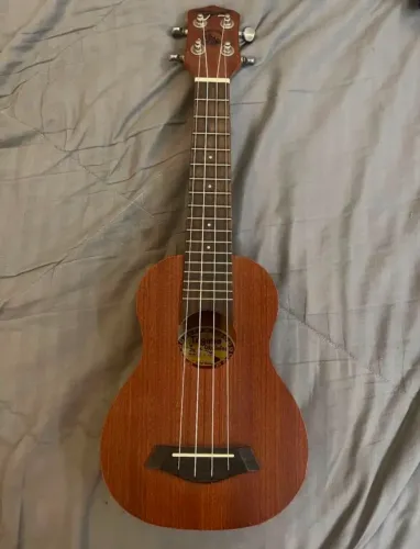 Ukulele Tagima 21K