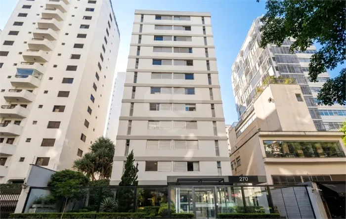 Apartamento com 3 quartos para locação em Consolação - SP
