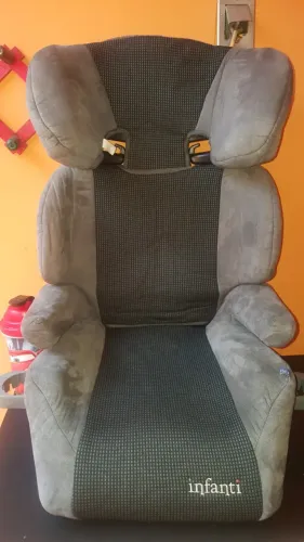 CADEIRINHA DE AUTO - SEU MAIOR TESOURO CONFORTAVEL E SEGURO