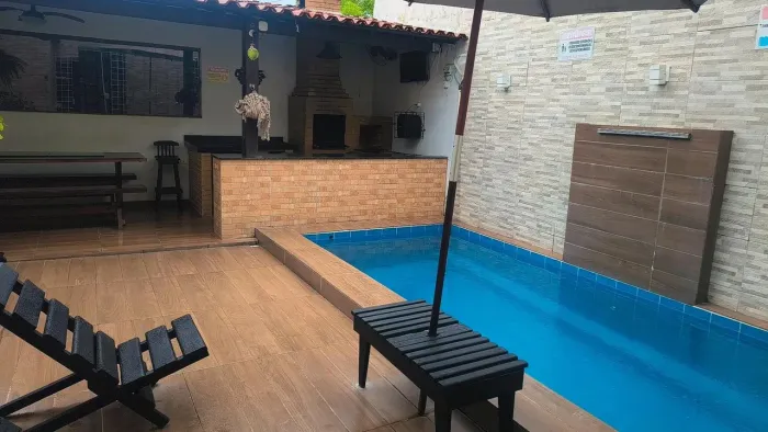 Casa com piscina Enseada dos corais