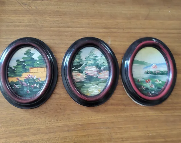 3 miniaturas de pintura em quadro oval antigo