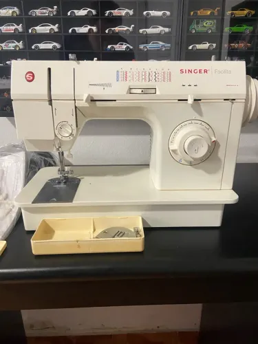 MÁQUINA DE COSTURA SINGER