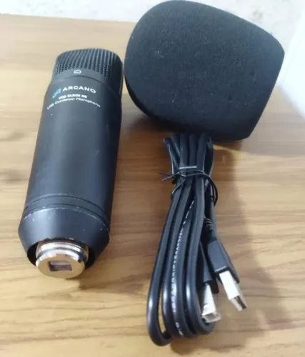 Microfone Condensador USB Arcano Black 02 Profissional Podcast Streaming Gravação Seminovo