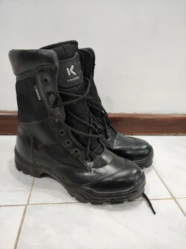 BOTA MILITAR COTURNO