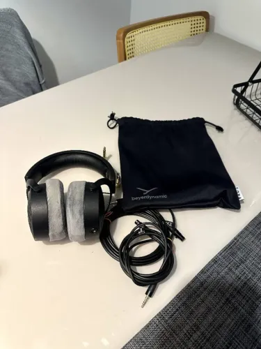 Fone Beyerdynamic DT 900 Pro X - Usado - Ótimo Estado