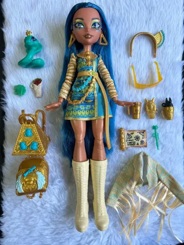 Cleo g3 Monster High