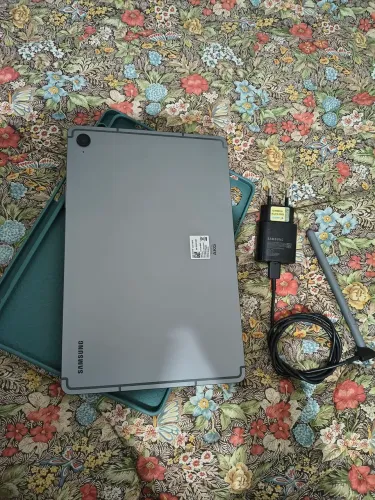 Tablet Samsung S9 FE 128 GB, 6 GB RAM