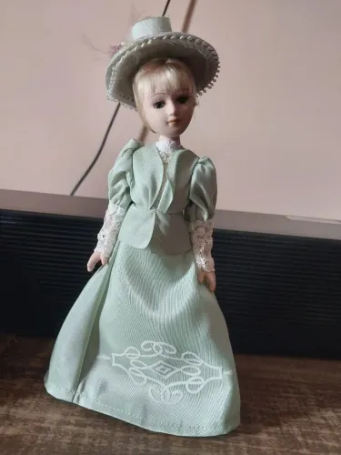 Boneca de Porcelana da coleção Planeta de Agostini