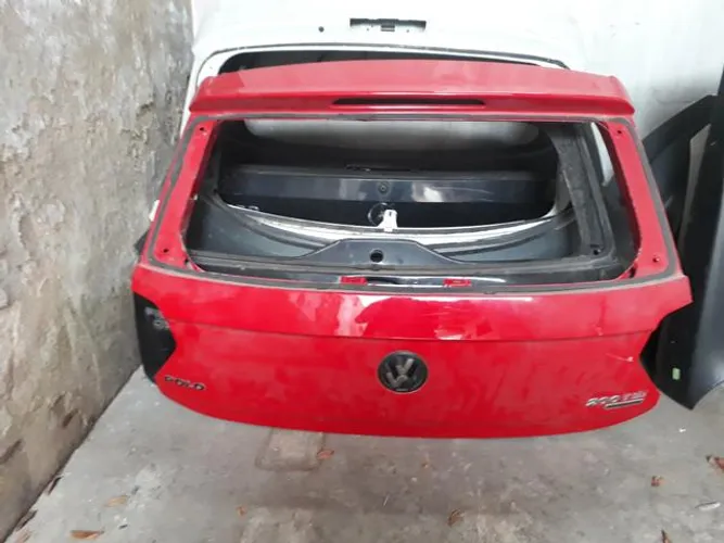 Tampa porta malas vw polo tsi 2018