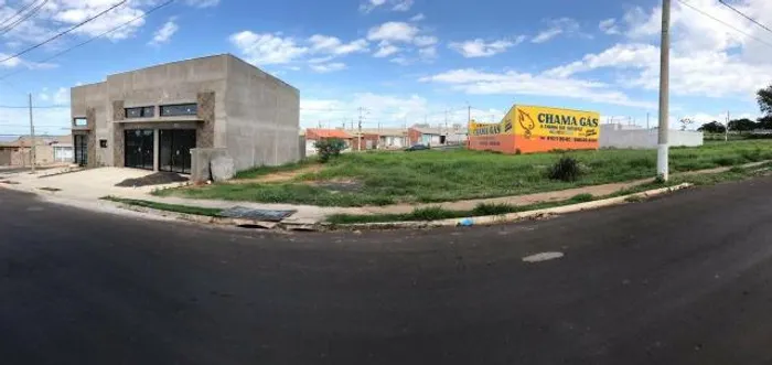 Terreno comercial na entrada MARACA - MELHOR PREÇO!
