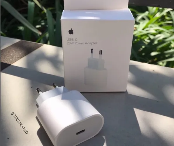 Carregador iPhone Fonte tipo C -20w
