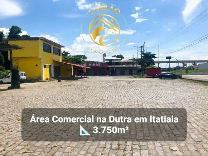 Área comercial na beira de Dutra, Centro de Itataia RJ.