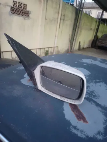 Vendo retrovisor direito carona do ford mondeo ano 97
