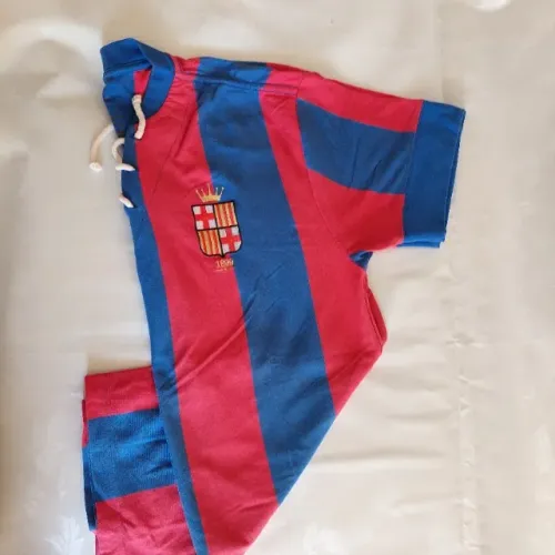 Camisa retrô do Barcelona Marca Retrôgol Tamanho G Azul/Vermelho - em bom estado