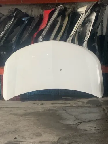 Capô de Cobalt Retirado