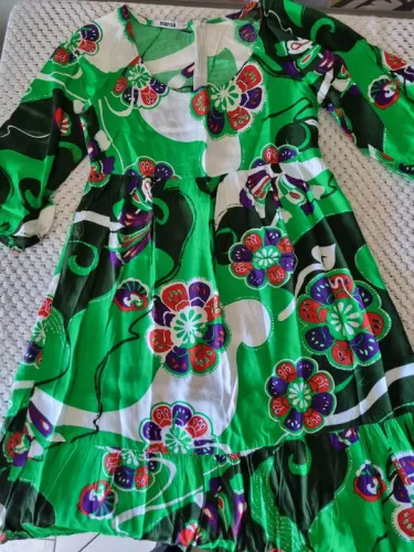 Vestido variados Tam P