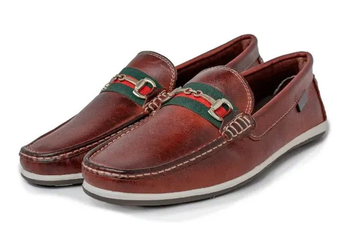 Sapato Mocassim Pinhão Couro Masculino com Metal Ref 3000