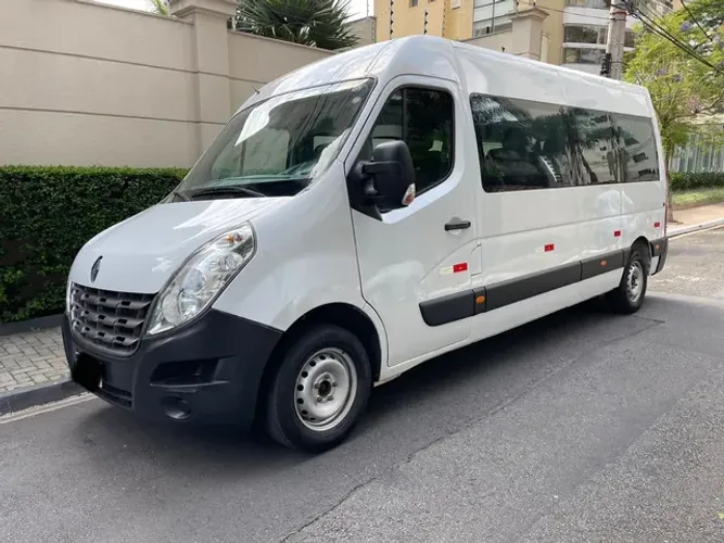Renault Master Minibus 16L L3H2 2022