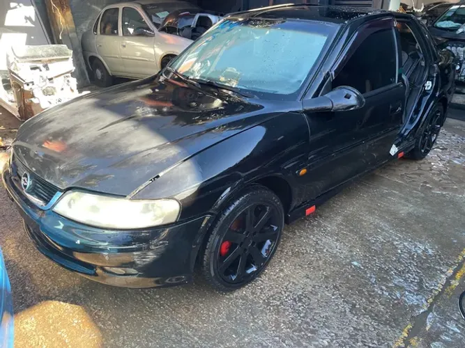 Sucata GM Vectra CD 2.2 16v 2000 ( Peças )