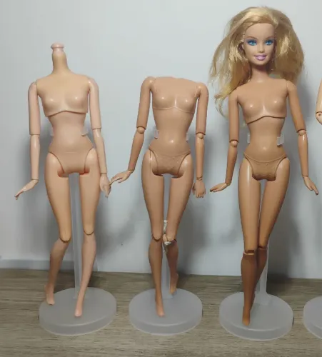 Corpinhos Barbie para restauro