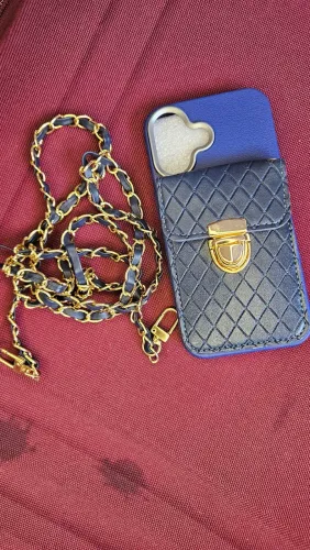 Capa de Celular com Corrente