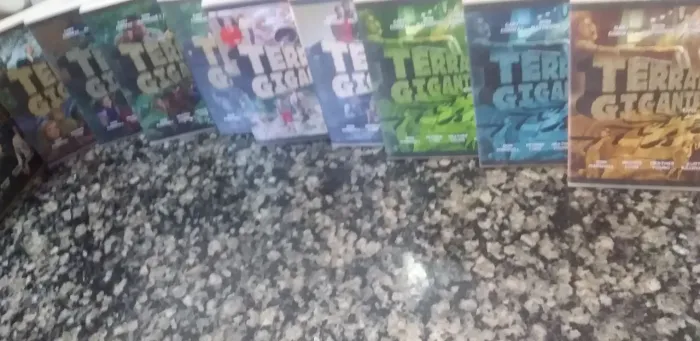 Terra Dos Gigantes - Coleção de 12 DVDs