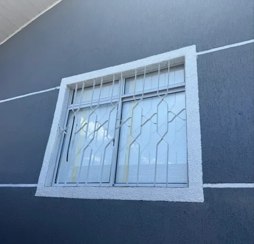 Grade para janela 1m x 1m branca