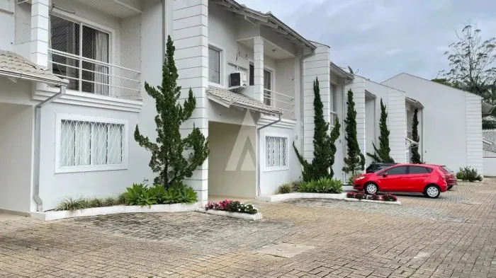 Casa em Condomínio com 1 suíte(s) mais 2 quarto(s) à venda no bairro Anita Garibaldi em Jo