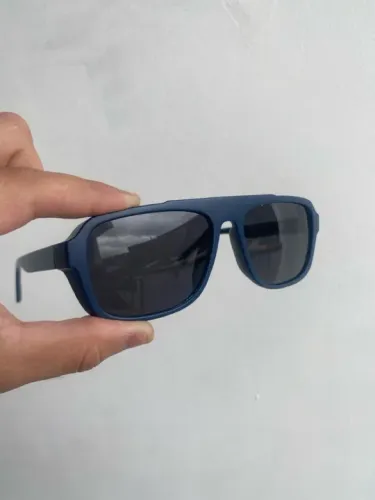Óculos de Sol Azul Novo