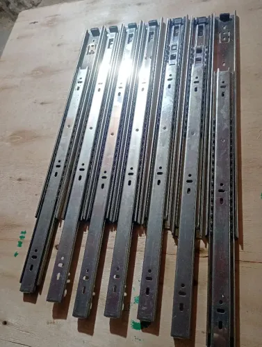 7 CORREDIÇAS TELESCÓPICAS 45CM EM ÓTIMO ESTADO