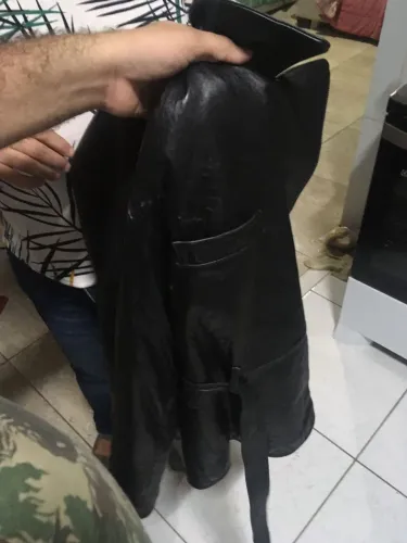 Jaqueta de Couro Preta Clássica